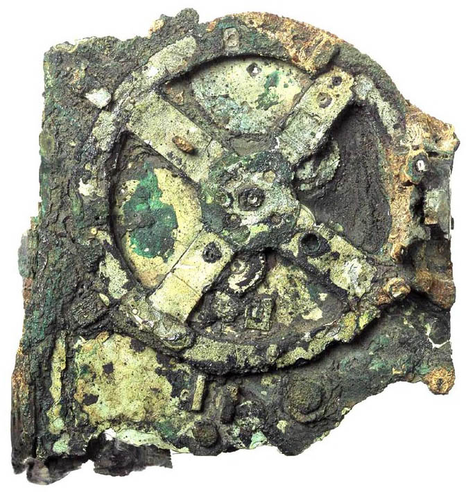 An early computing mechanism, the Antikythera device